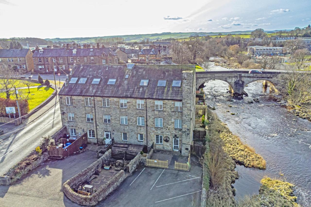 Bridge End Mill Apartments In Settle Exterior photo